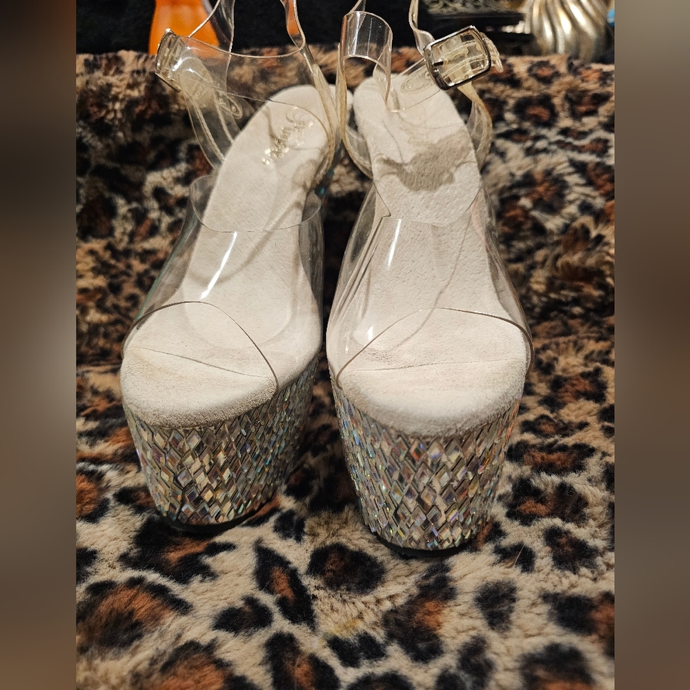 Stylish Silver Platform Heels - image 8